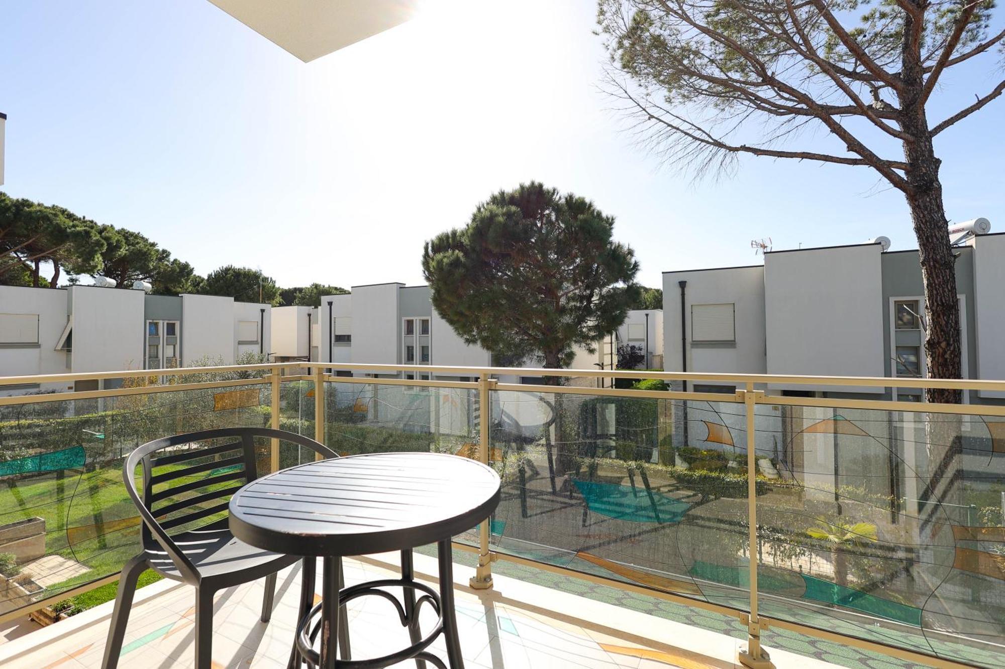 Grandstay Villa Perla Resort Драч Екстериор снимка