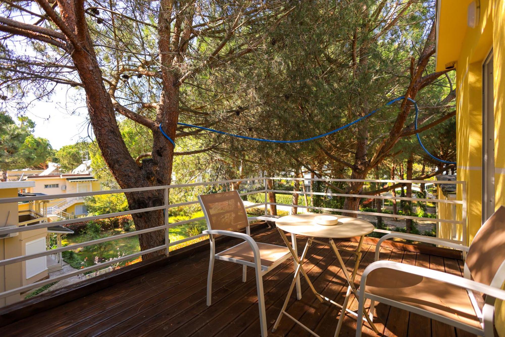 Grandstay Villa Perla Resort Драч Екстериор снимка
