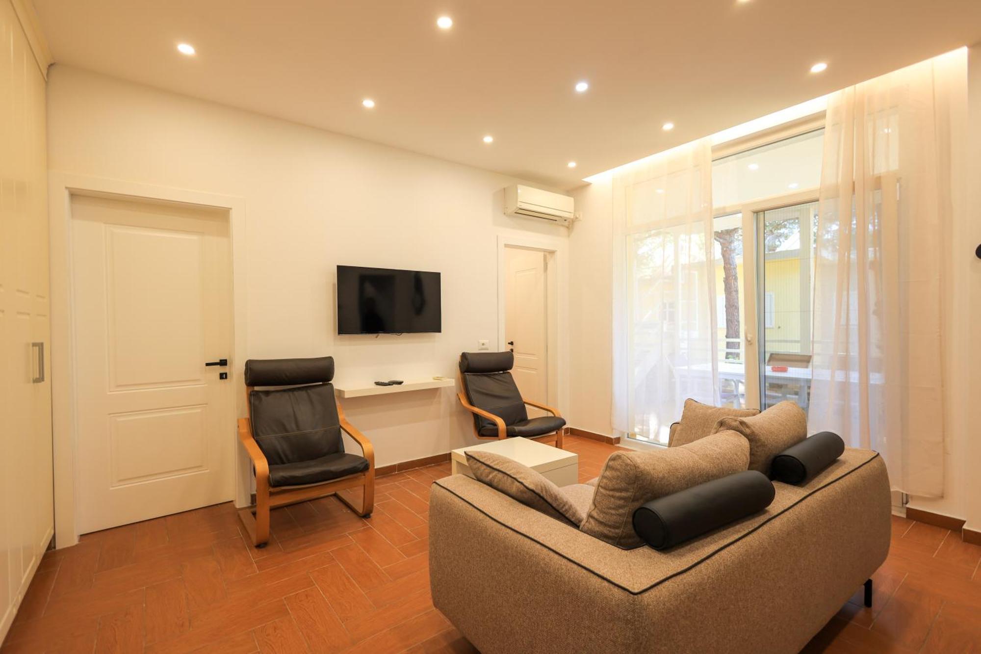 Grandstay Villa Perla Resort Драч Екстериор снимка